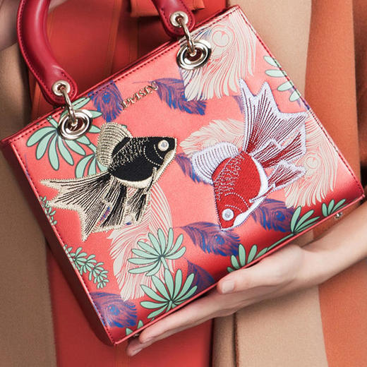 2020新款民族风刺绣大气时尚包包TX140001 商品图1