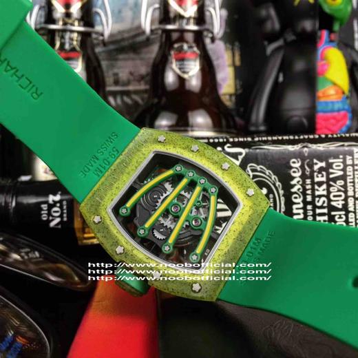 ®理查德米勒RICHARD MILLE RM 59-01 是对Richard Mille钟爱的酒桶型表壳的全新诠释,亦是创新的演绎。直径为50 x 42 x 15毫米，进口绿黄色特殊聚合物表壳 商品图13