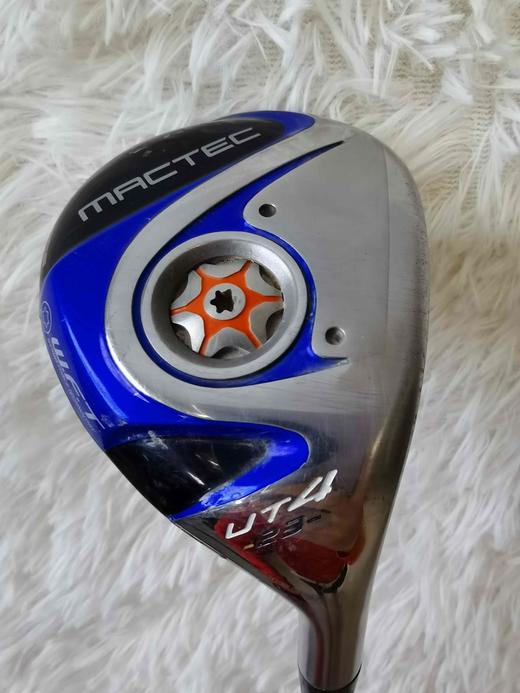 ～～[@TP自营u700919] 二手 马基高 4号铁木杆 21度 杆身硬度R，商城价：680元 /团购会员：650元 /会员价: 580元/白金价: 550元/钻石价：480元 商品图0