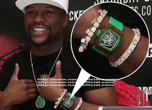 ®理查德米勒RICHARD MILLE RM 59-01 是对Richard Mille钟爱的酒桶型表壳的全新诠释,亦是创新的演绎。直径为50 x 42 x 15毫米，进口绿黄色特殊聚合物表壳 商品图4