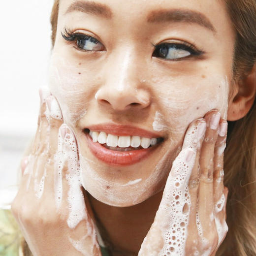 美国 Kiehl's科颜氏 金盏花氨基酸啫喱洗面奶 230ml 商品图4