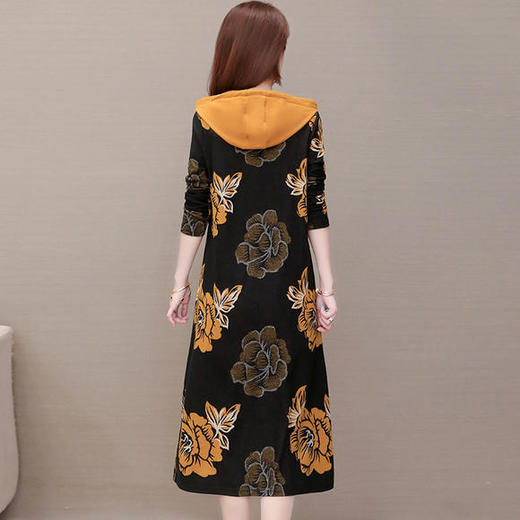 QYM-KED-932F69-Y连帽印花连衣裙 商品图1