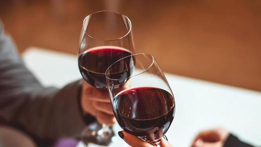 【BH】【MY】【城·食配】法国葡萄酒 波尔多AOP 皇冠 梅乐-赤霞珠-品丽珠-马尔贝克 一瓶 商品图1