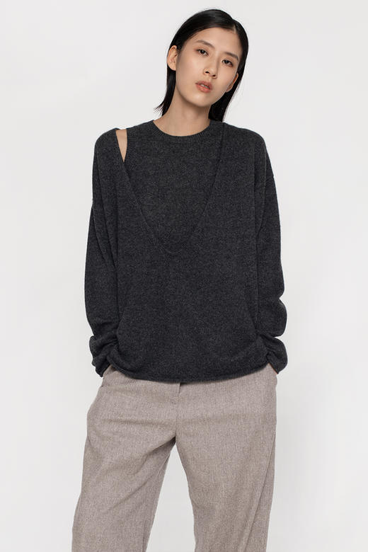 2020设计款女士无染色羊绒大U领套头衫 商品图2