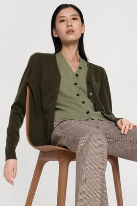 2020经典款女士纯山羊绒V领西装背心