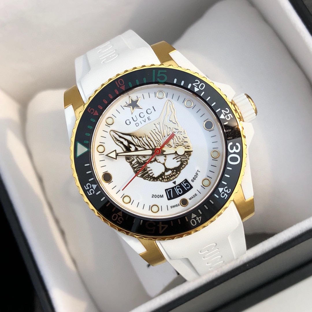 原单品质guccidive腕表40毫米早春系列guccidive腕表以休闲风格的浮凸