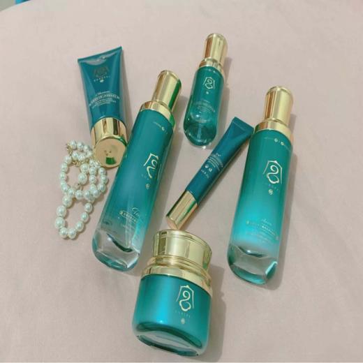 宫佩花辰玉黛灵芝酵母面部护理套装 商品图3