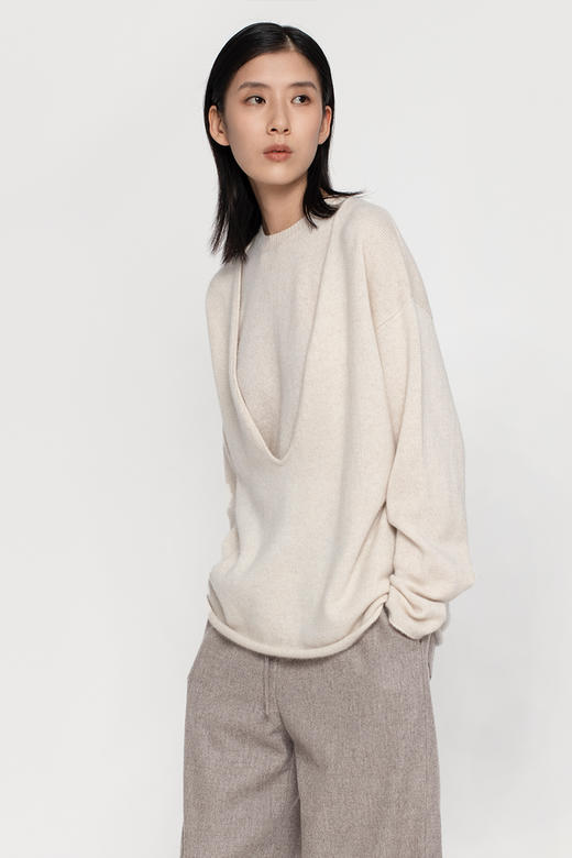 2020设计款女士无染色羊绒大U领套头衫 商品图1