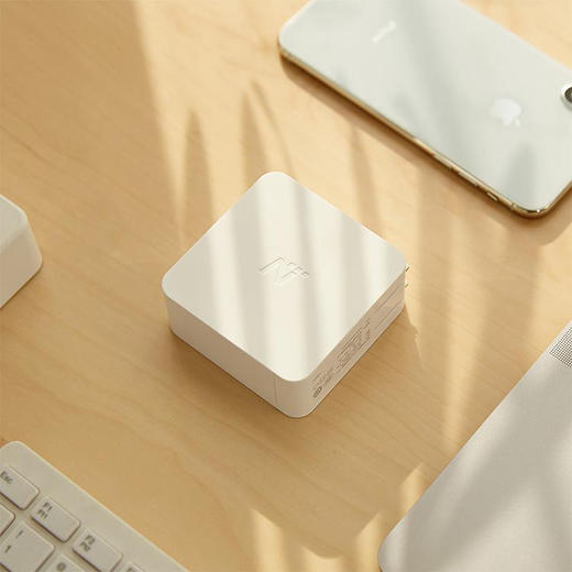 iPhone12必备快充头线！网易智造65W PD3.0快充兼容QC3.0 支持手机平板笔记本 商品图1