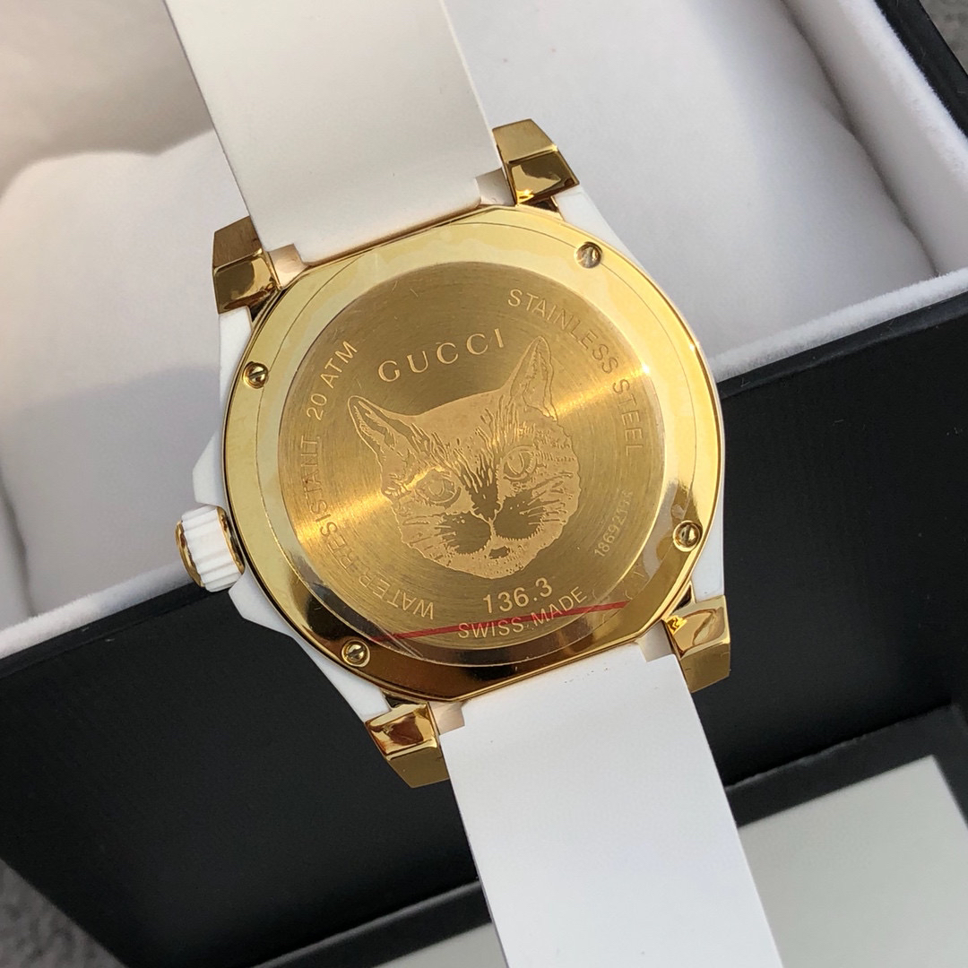 原单品质guccidive腕表40毫米早春系列guccidive腕表以休闲风格的浮凸