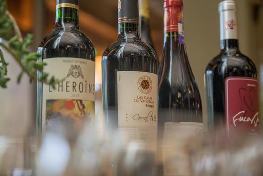 【BH】【MY】【城·食配】法国葡萄酒 波尔多AOP 皇冠 梅乐-赤霞珠-品丽珠-马尔贝克 一瓶 商品图2