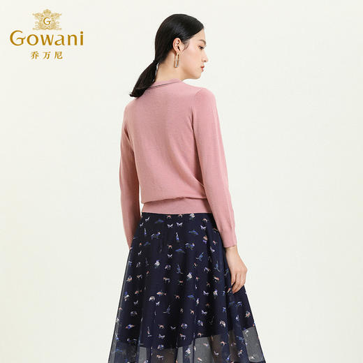 乔万尼秋新款针织V领显瘦小衫百搭舒适休闲气质优雅套头上衣ES3M603 商品图3