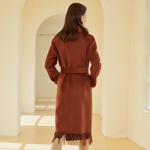 ND92R斯尔丽瑟俪2020年冬季新品流行纯色流苏下摆束腰式气质大衣外套 商品图3