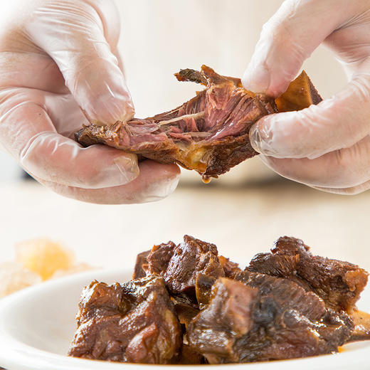 香卤牛脖骨酱香浓郁麻辣咸香