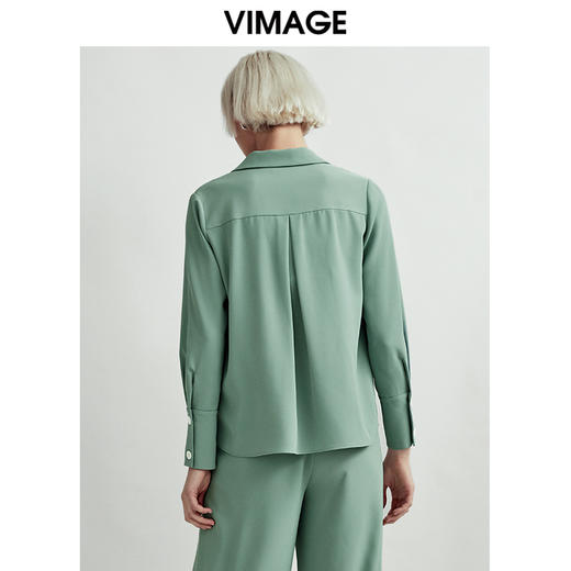 VIMAGE纬漫纪秋季新款是时尚通勤干练简约双排扣翻领衬衫上衣V1409009D 商品图3