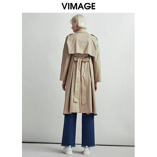 VIMAGE纬漫纪秋季新款经典百搭双排扣系带收腰风衣外套女长款V1404003D 商品图4
