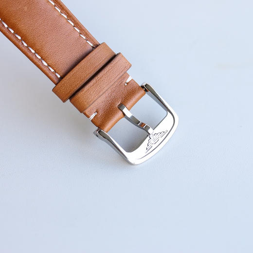 浪琴Longines先行者运动系列 L3.810.4.93.0男士腕表登场！
主要卖点:
1.腕表尺寸40mx10m 佩戴舒适且贴合手腕！ 商品图7