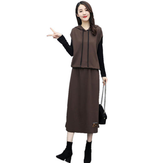 MQQ-8009休闲时尚春秋长袖减龄显瘦背带裙套装 商品图4