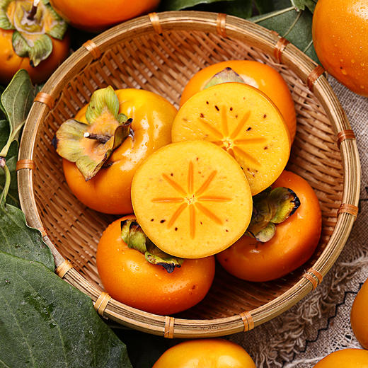 山西61脆柿子自带冰糖心蜜甜不涩口肉厚皮薄果形饱满0202甜嫩