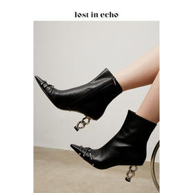 新年闪购lost in echo设计师原创 尖头铆钉链条跟短靴