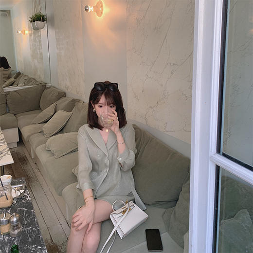 【金蘑菇菇】很仙的bling防晒西装，可以当衬衫穿～ 商品图2