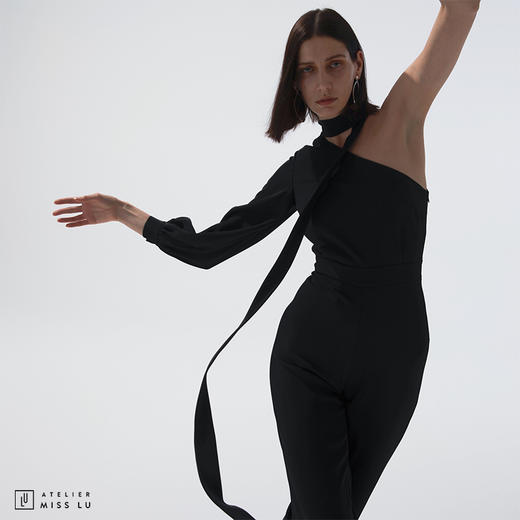 【我说了算】AtelierMissLu设计师黑色微光泽斜肩单袖阔腿连体裤/0000058 商品图2