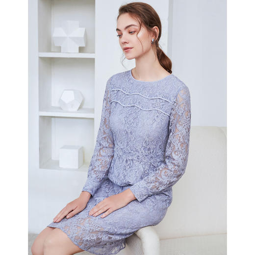 EITIE爱特爱女装秋季新款气质蕾丝镂空通勤收腰显瘦连衣裙女C2007570 商品图3