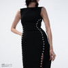 【黑夜微光】AtelierMissLu 后背V领珍珠手订开叉黑色微光泽修身连衣裙/0000674 商品缩略图3