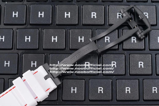 BBR再度挑战制表极限，全新罗杰杜彼碳纤维材质陀飞轮腕表面世了！EXCALIBUR（王者系列）型号DBEX0577； 商品图9