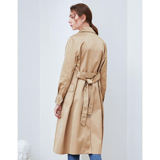 EITIE爱特爱女装冬季新款帅气经典翻领收腰显瘦长款风衣外套6004714 商品图3