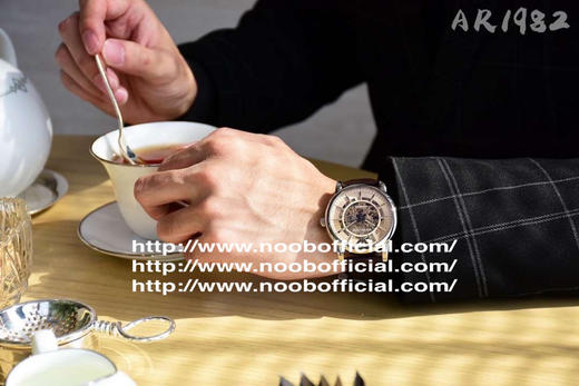 原厂老鼠货，支持专柜验货的，阿玛尼Armani 163000
型号：Ar1982
表壳：316L精钢
机芯：日本西铁城
表镜：强化矿物质玻璃
表带：进口牛皮
表扣：针扣
尺寸：43*11mm 商品图1