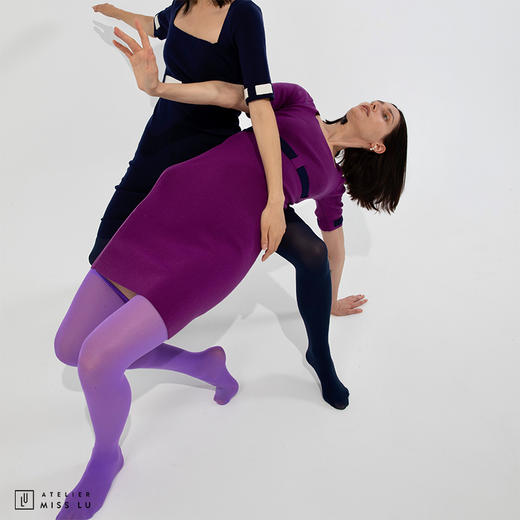 【冬日轨迹 】AtelierMissLu设计师方领藏蓝绵羊毛修身高弹连衣裙 商品图2