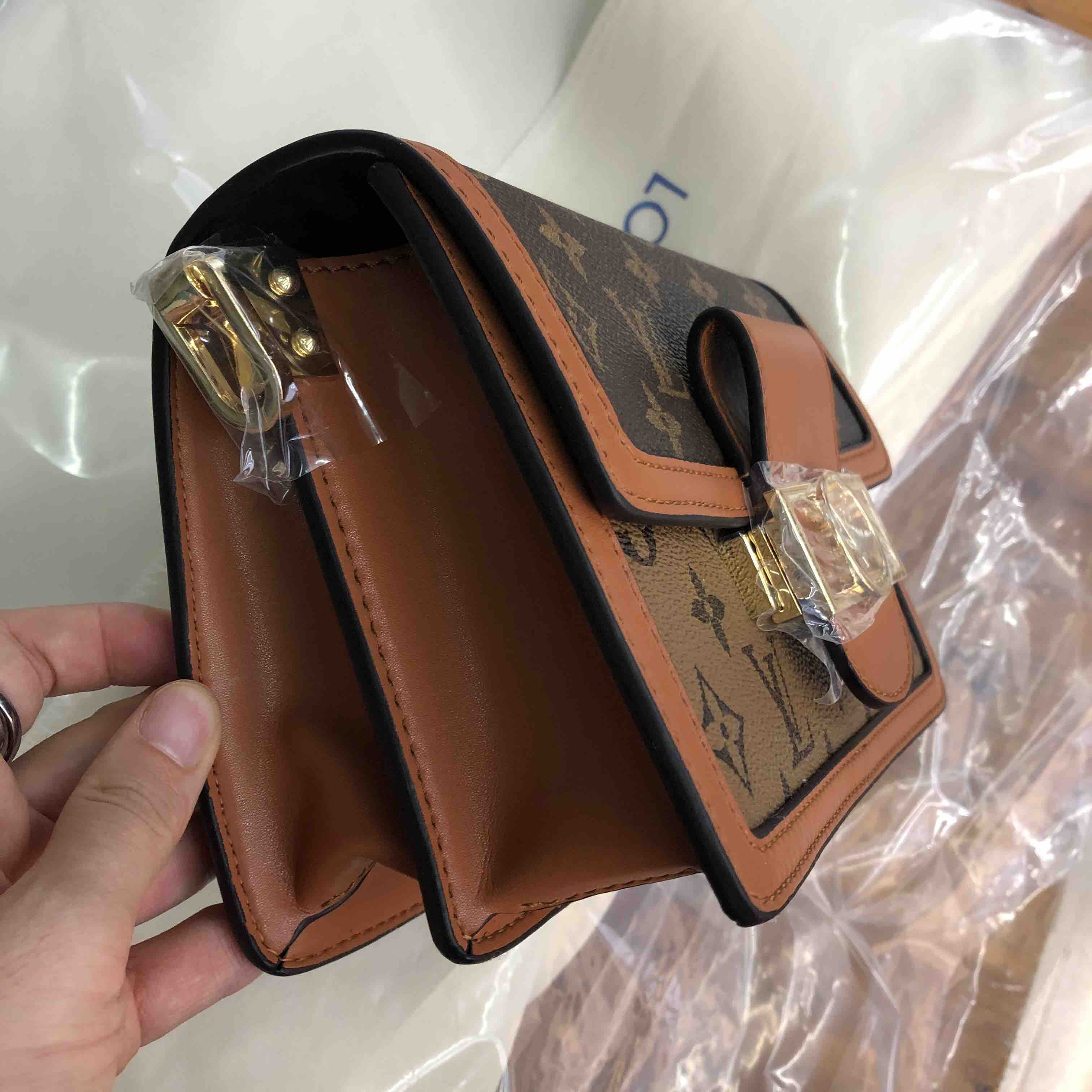 驴家达芙妮邮差包小号