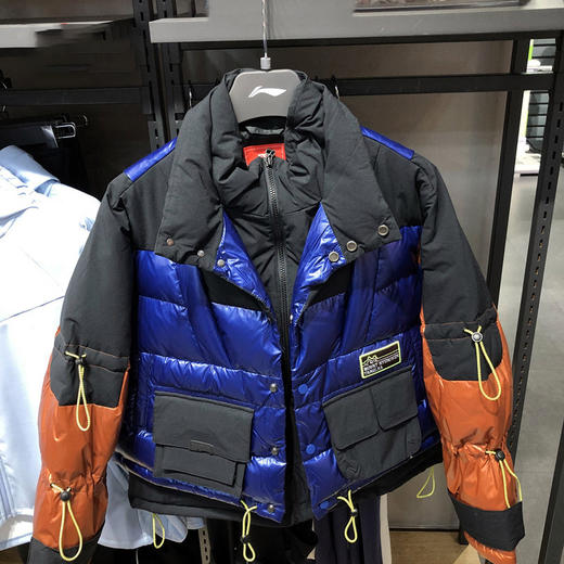 中国李宁亮色拼接羽绒服冬季新款时装周走秀款保暖上衣aymp163