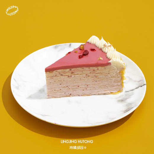 切块覆盆子千层蛋糕