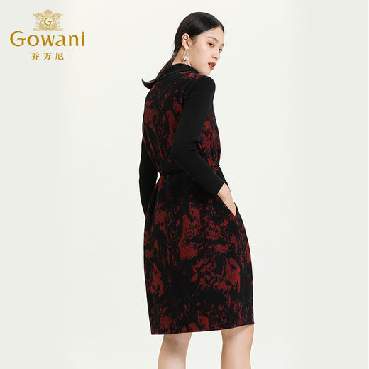 乔万尼秋冬新款高领针织拼接印花宽松羊毛收腰显瘦设计感连衣裙ES4E303 商品图3