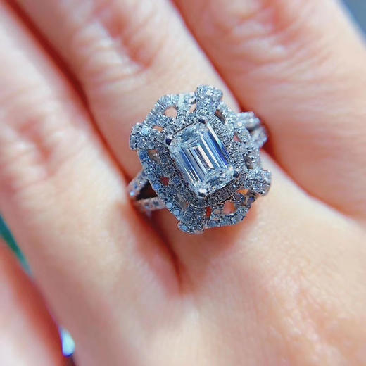 不议退一克拉高净度祖母绿切割10ctjvvs1exexsgia证书