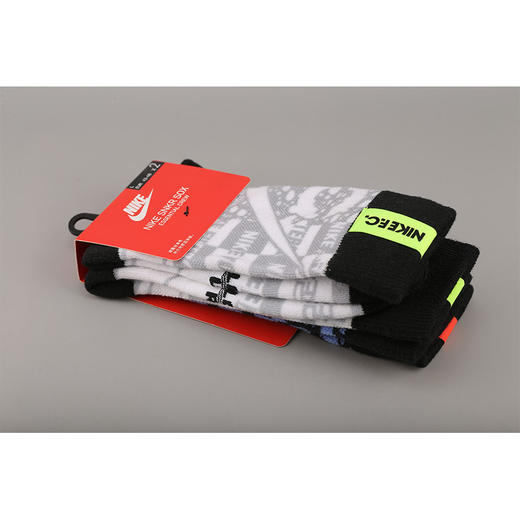 NIKE/耐克  FC 潮流花纹中袜CN1541902 商品图3