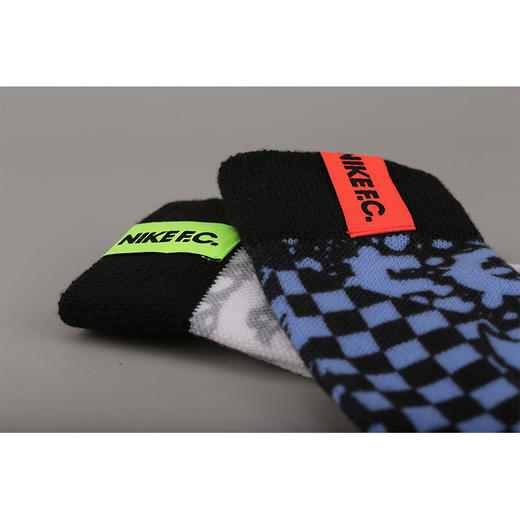 NIKE/耐克  FC 潮流花纹中袜CN1541902 商品图1