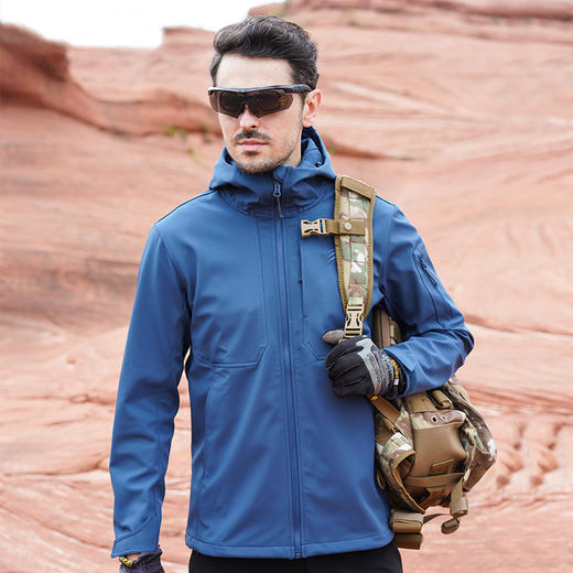 【硬核科技三防 强悍军工品质】鹰爪行动科技功能外套全新软壳冲锋衣plus 抓绒保暖 锁温防水 优选 新国货 商品图10