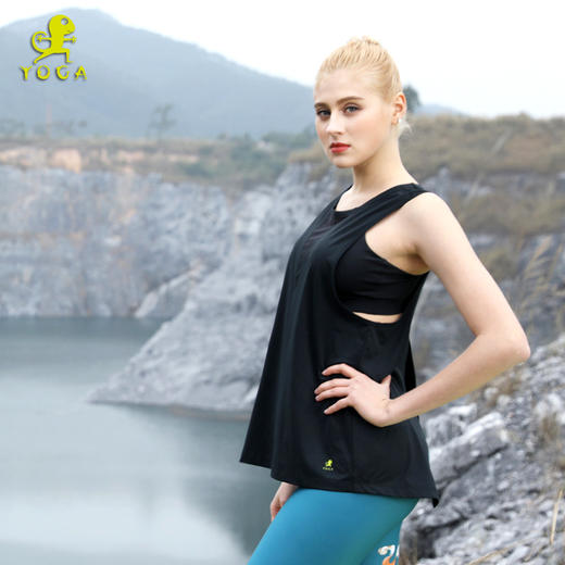 壁虎瑜伽《瑜伽黑背心》罩衫18SY004 背心宽松透气速干吸汗无袖T恤（无胸垫）清仓不退不换 商品图1