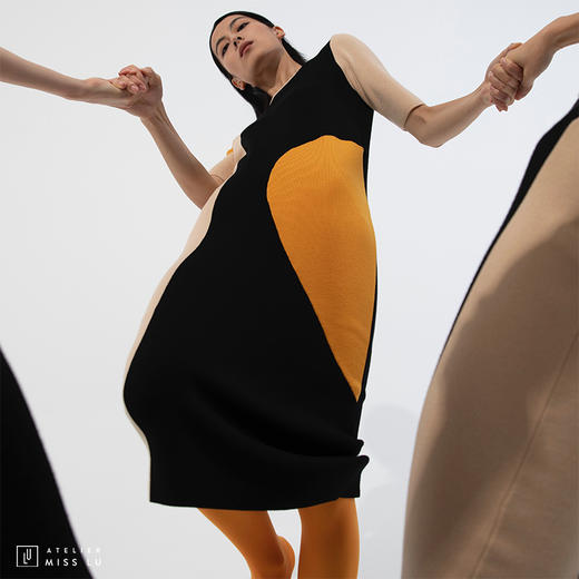 【独立圆月】AtelierMissLu趣味拼色双圆片直筒绵羊毛长款连衣裙 商品图2