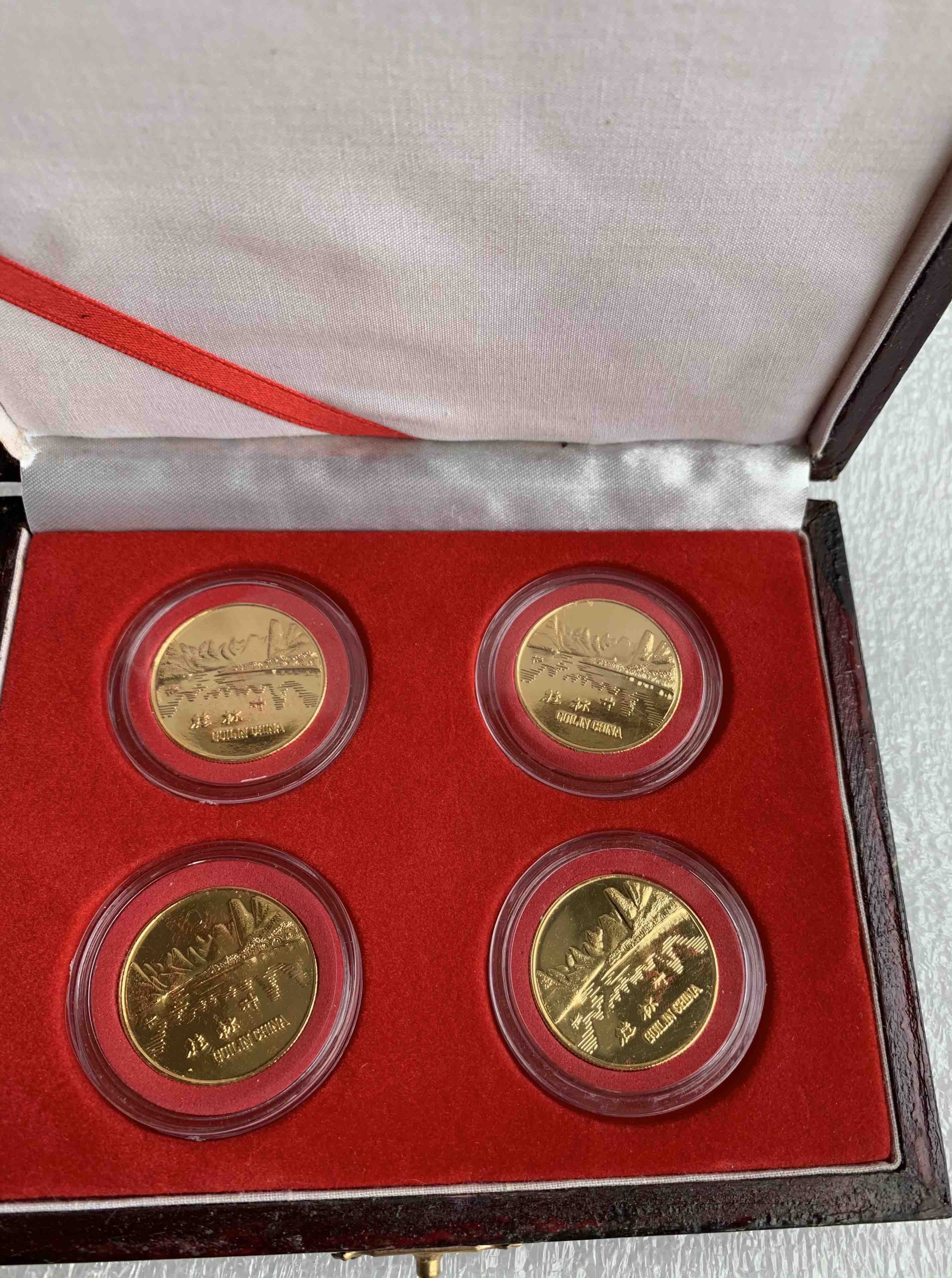 上海造币厂桂林山水风光精制纪念章一套四枚