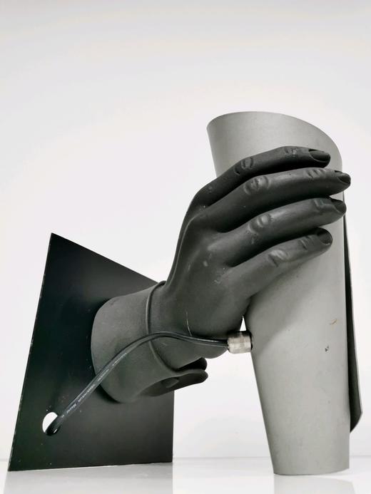 意大利中古1991年手型壁灯一对 岩灰色 商品图6