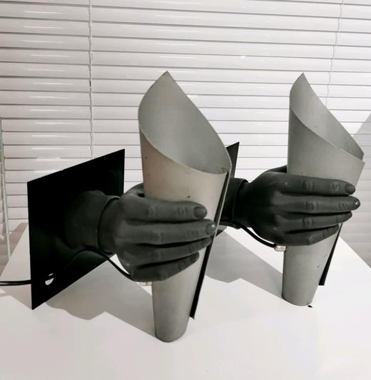 意大利中古1991年手型壁灯一对 岩灰色 商品图2