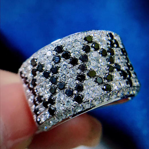 【闪亮满钻戒指】 特惠-不议退 h满满大钻镶嵌!