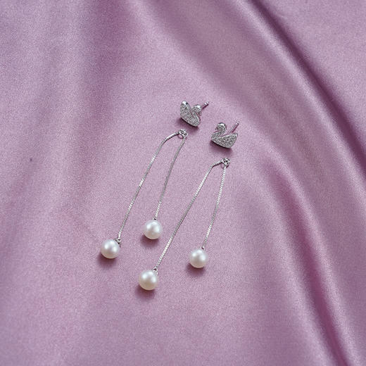 天鹅之晓-S925银珍珠耳钉【EM2032-XF】2010 商品图3