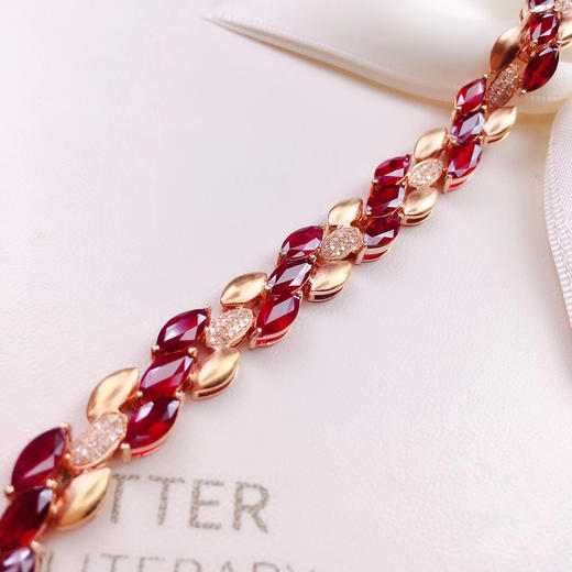 马眼红宝石手链秒杀不议价天然红宝石手链马眼切割18k金镶嵌钻石主石