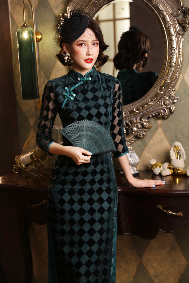 sky-112286丝绒提花七分袖长款旗袍