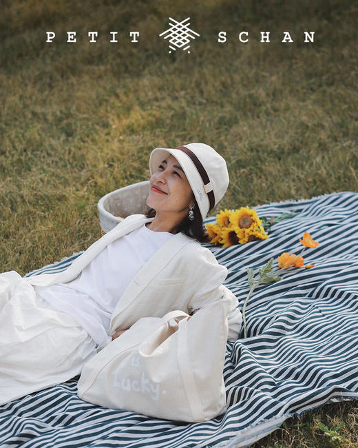 1999积分兑换 PETIT SCHAN小闪 little is lucky 超大容量帆布包 商品图1